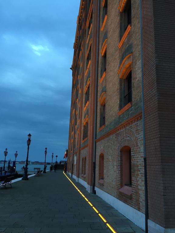 Molino Stucky Flat Lägenhet Venedig Rum bild