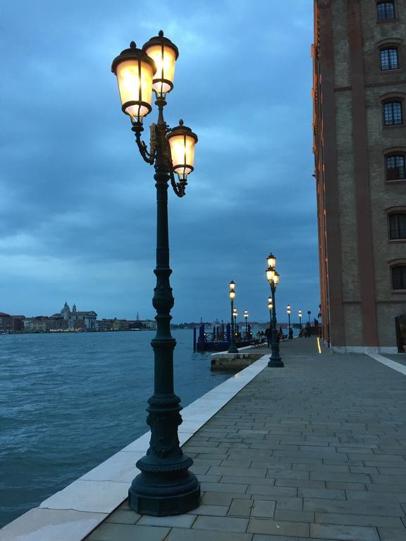 Molino Stucky Flat Lägenhet Venedig Rum bild